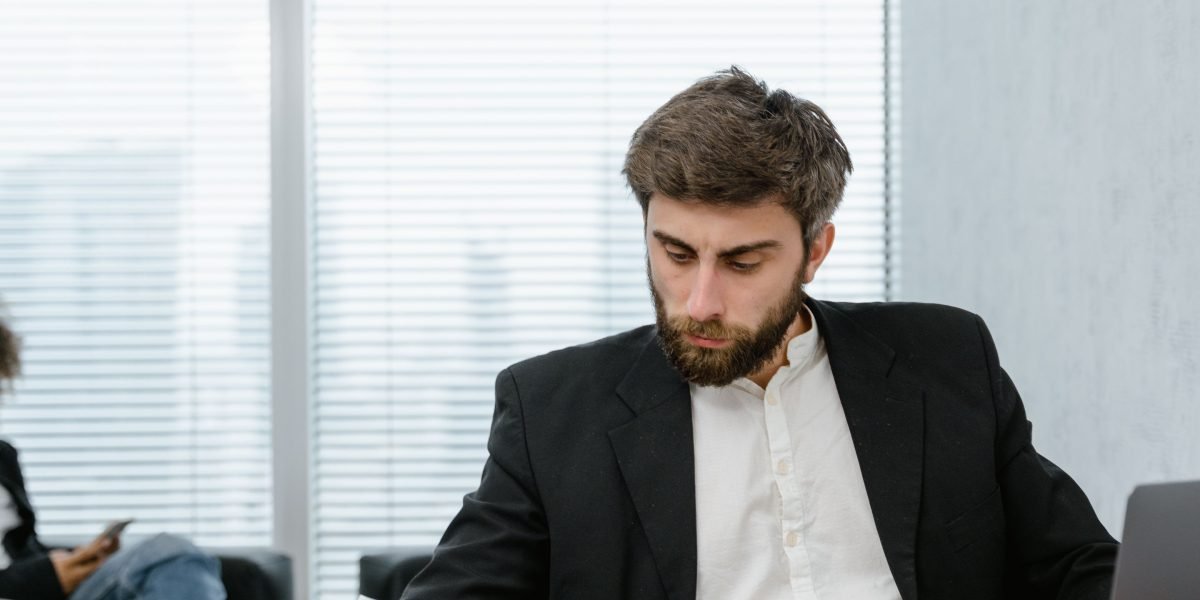 How to Claim Business Write Offs for Taxes on Dubai Property