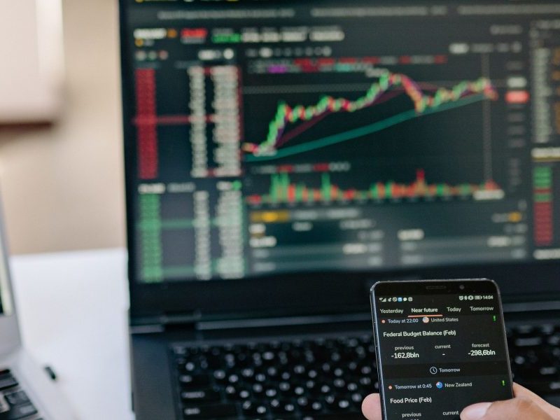 Choose the Best Software for Business Taxes in Dubai 2026